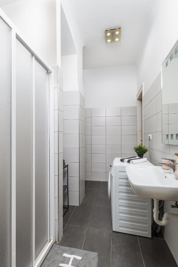 Real Apartments Wesselenyi Ii. บูดาเปสต์ ภายนอก รูปภาพ